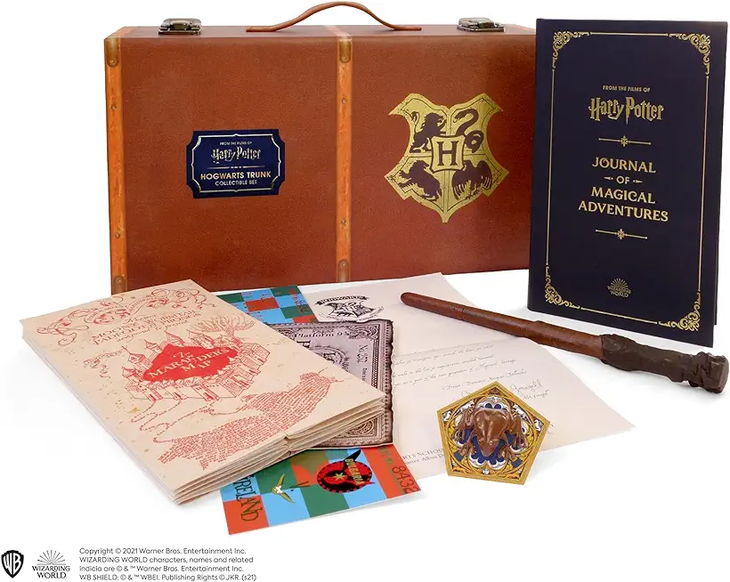 Harry Potter: Hogwarts Trunk Collectible Set