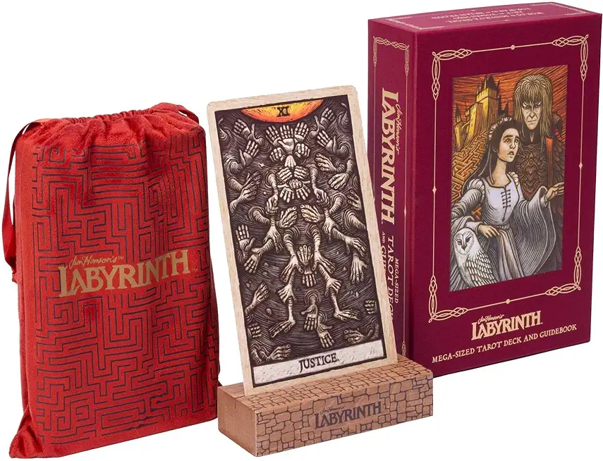Mega-Sized Tarot: Labyrinth Tarot Deck and Guidebook